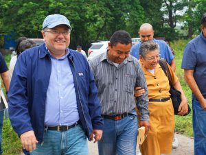 Trabajando para que los habitantes de la Comunidad Boca Poza, gocen de bienestar social y tengan viviendas dignas