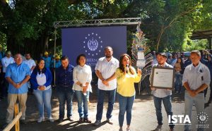 Se colocó la primera piedra de #ElCubo “Ing. Rigoberto Arnulfo Orellana”.